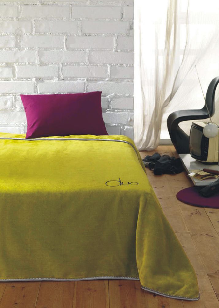 9214 basic 180x240 37 green zelená deka