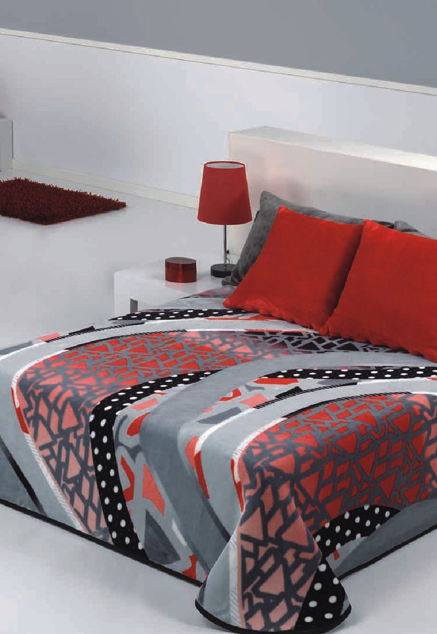 323 velvet 180x250 07 black čierna deka