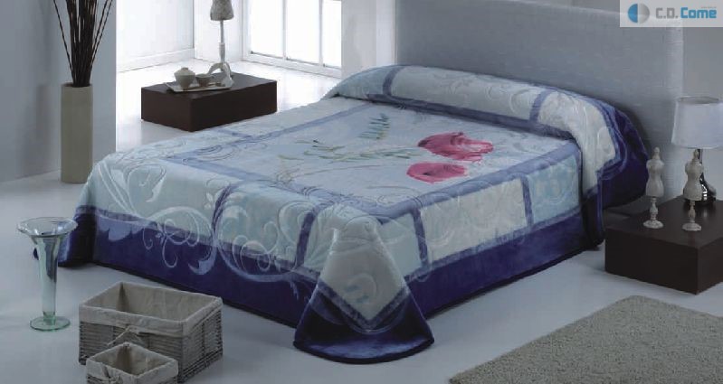 026 Mora imperiál embossed 160x220 15 blue modrá deka