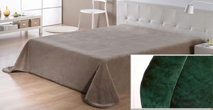 5047 220x240 33 dark green tmavozelená deka