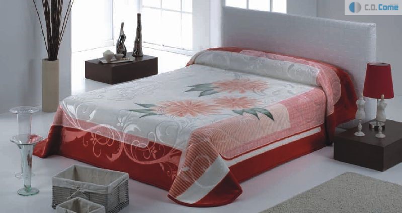 030 Mora imperiál embossed 160x220 07 Red červená deka