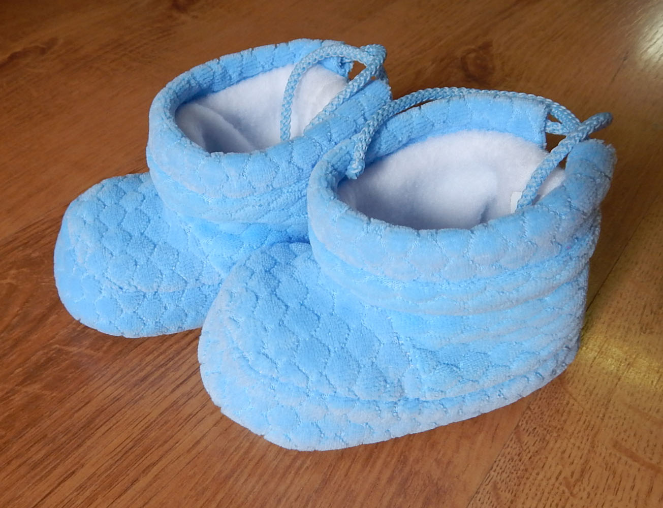 Topánky zamatové B5 nasúvačky lisovaný vzor blue modrá