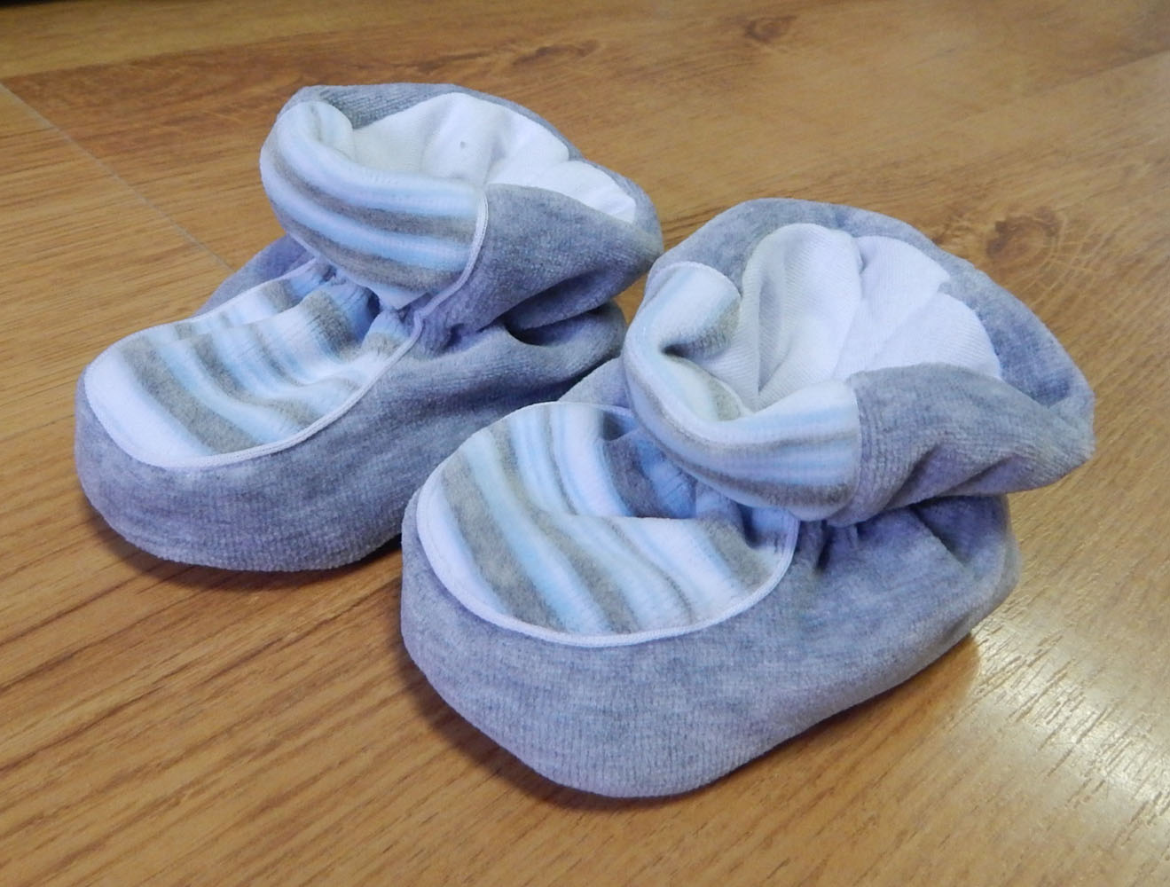 Topánky zamatové B5 nasúvačky gumka dvojfarebné grey šedá