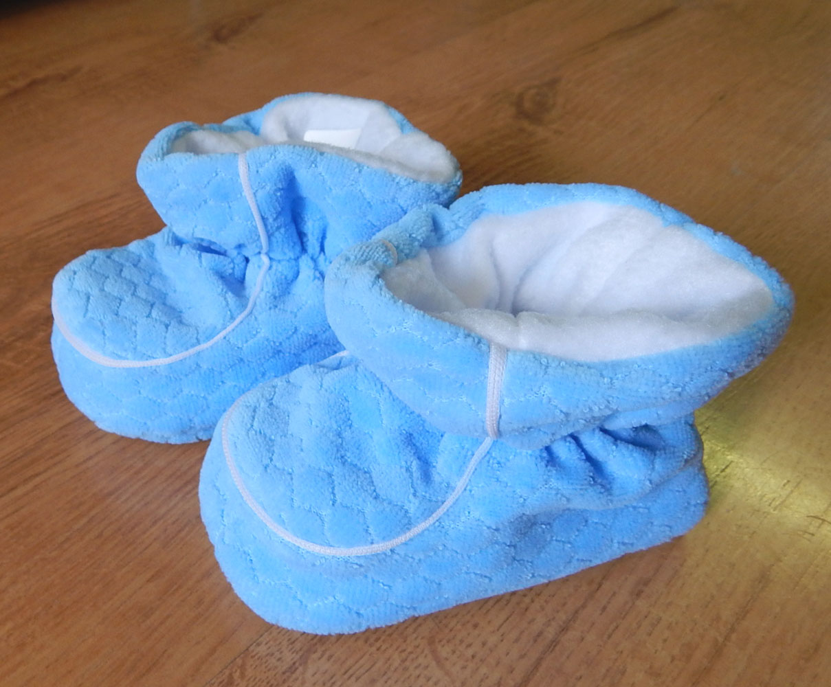 Topánky zamatové B5 nasúvačky gumka lisovaný vzor blue modrá