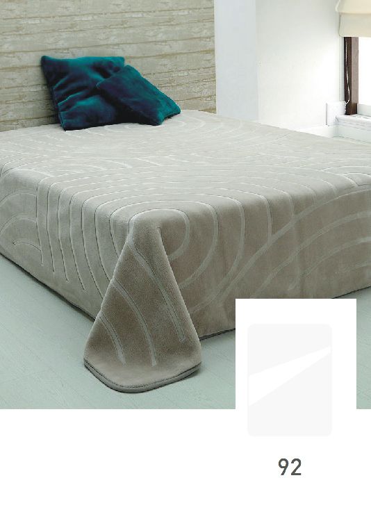 5635 180x240 91 white biela