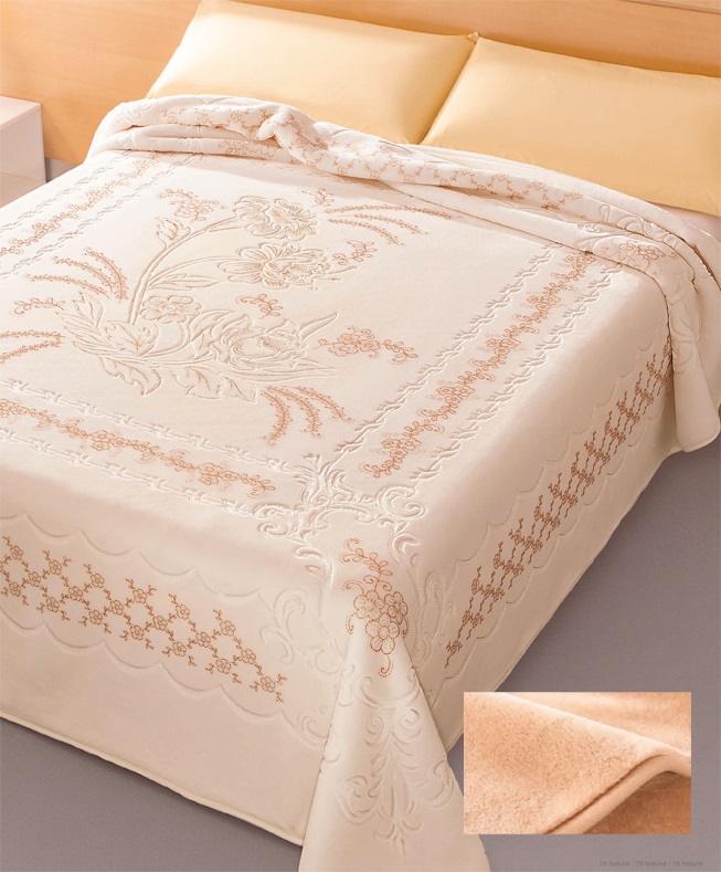 710 220x240 19 gold svetlozlatá deka