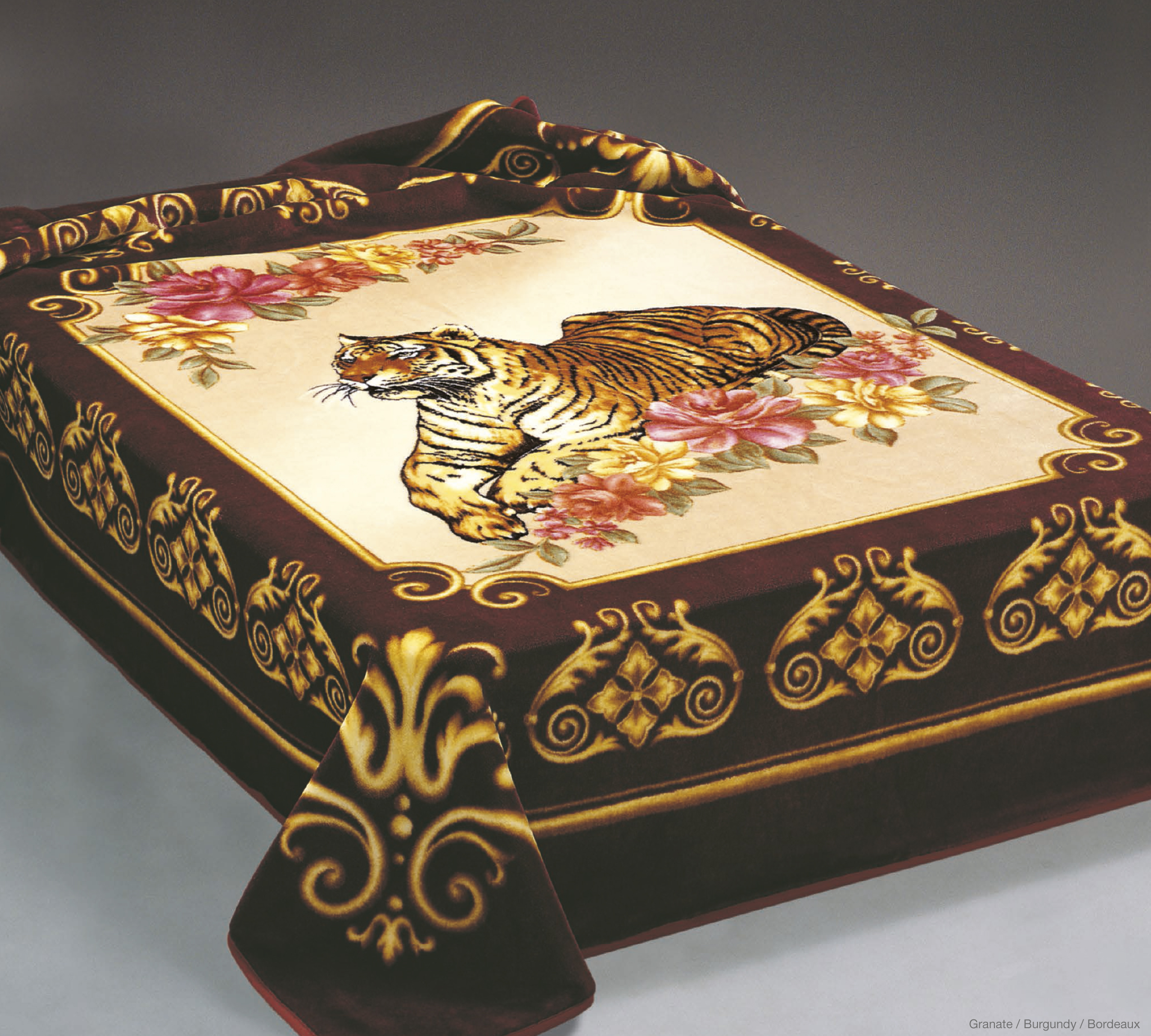 142 220x240 burgundy bordová deka