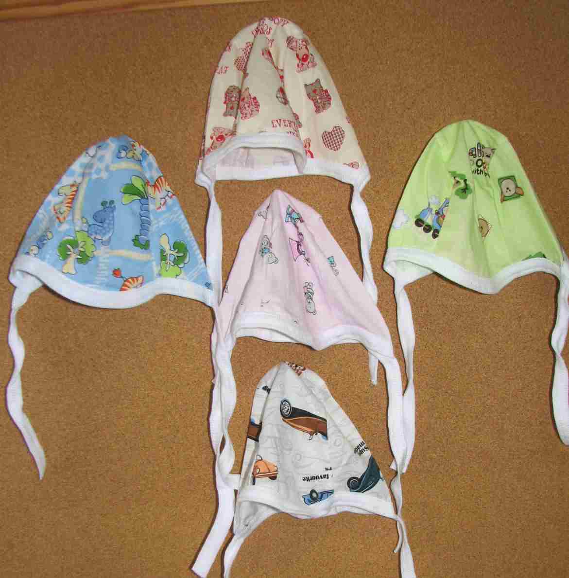 Čiapka kojenecká 2 bavlna potlač mix farieb